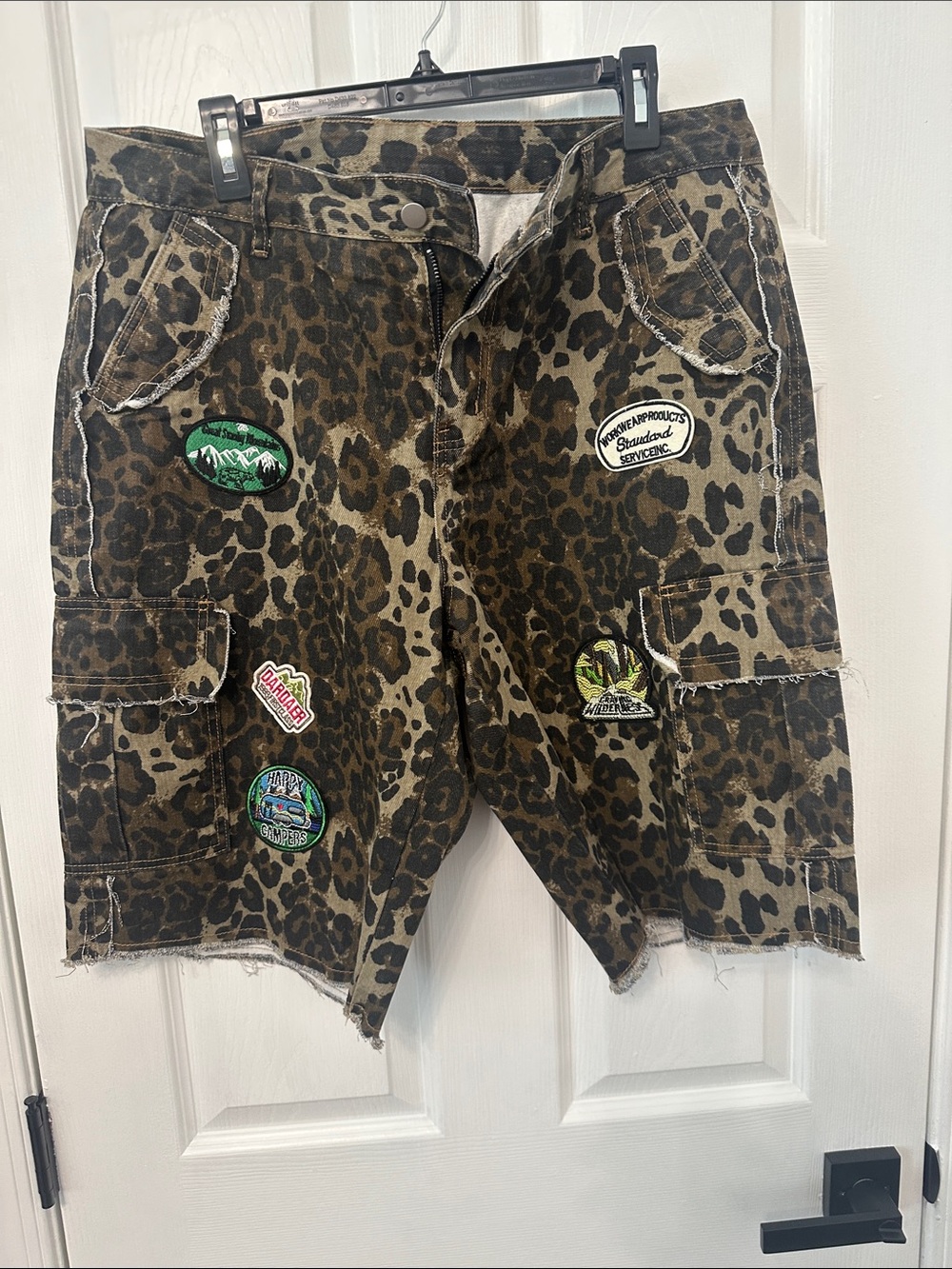 Leopard Print Cargo Men's Shorts with Patch Accents - Olive Brown worn once